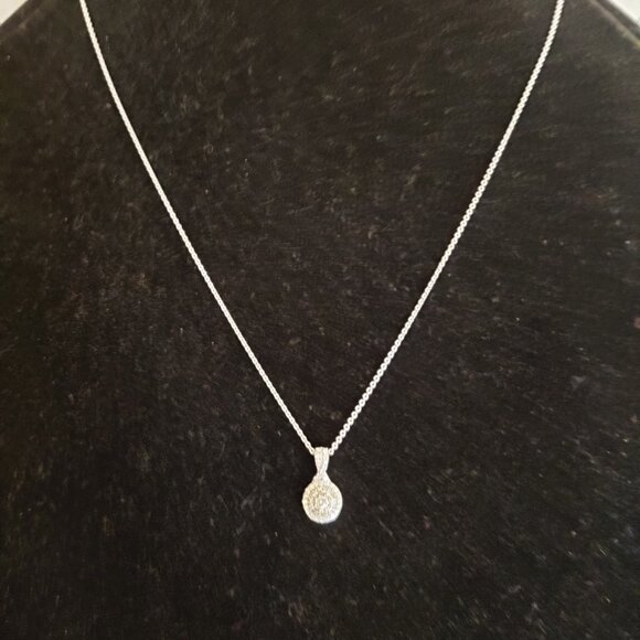 Lab diamond .33 ct necklace - Picture 2 of 2